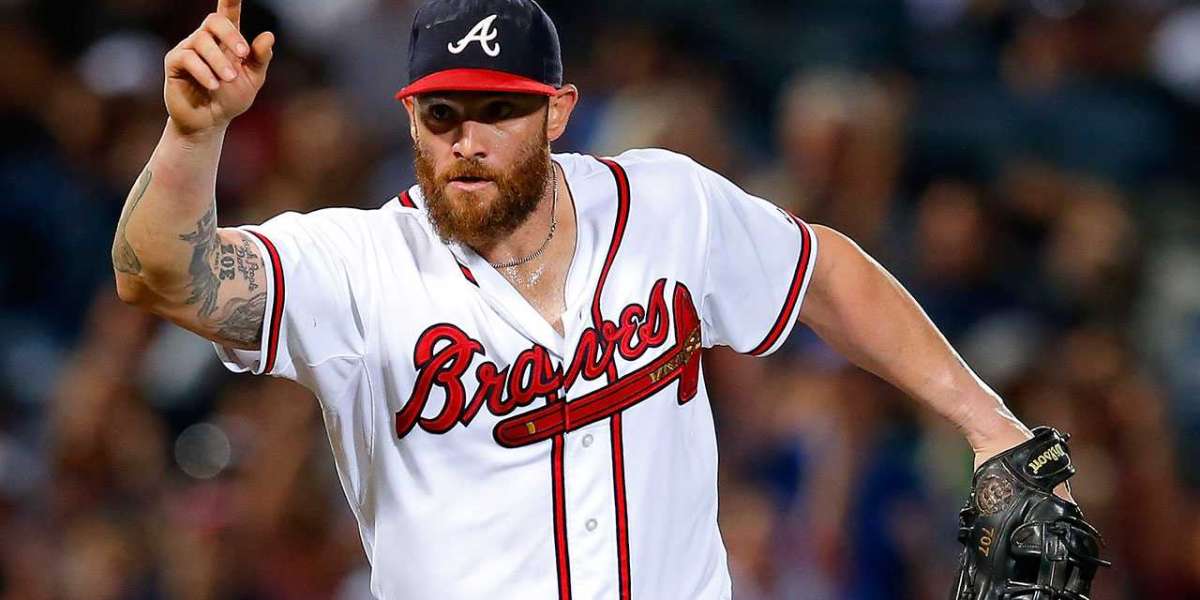 Braves Vaughn Grissom back again, and upon defensive
